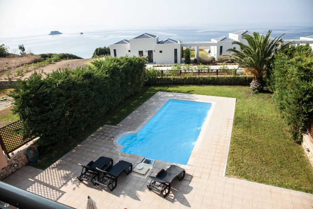 Villa Aethra view 3