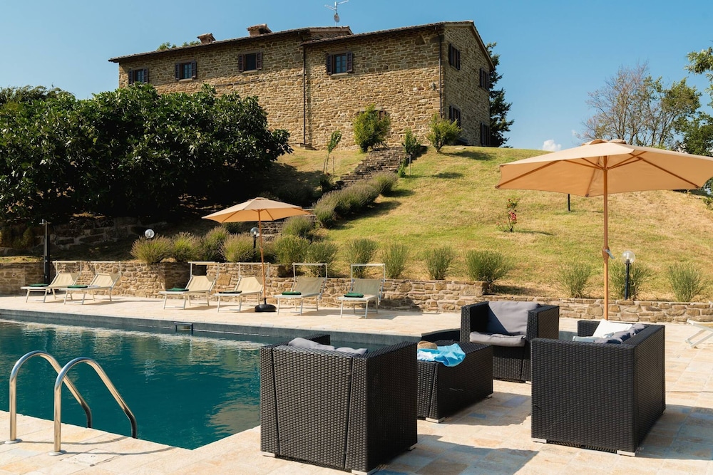 Ca Quattrocchi 10 3 by Marche Holiday Villas