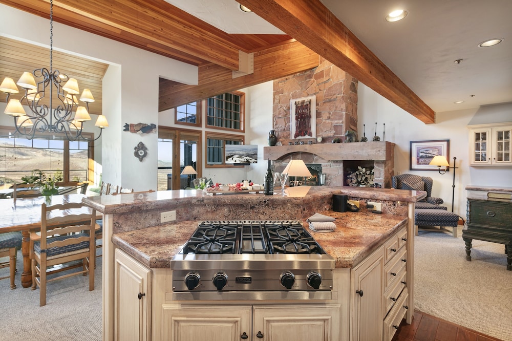 Stag Lodge At Deer Valley Resort - 4 Bed - Spa #37 4 Bedroom Condo