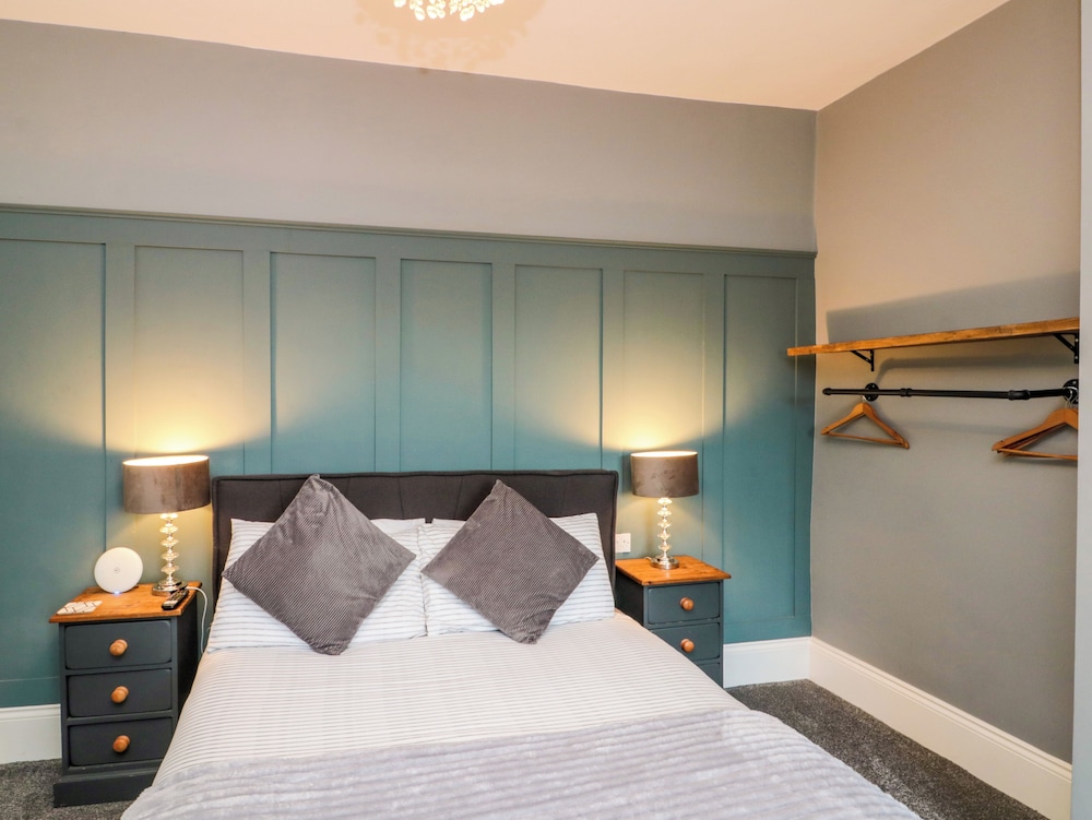 27 Westbourne Grove