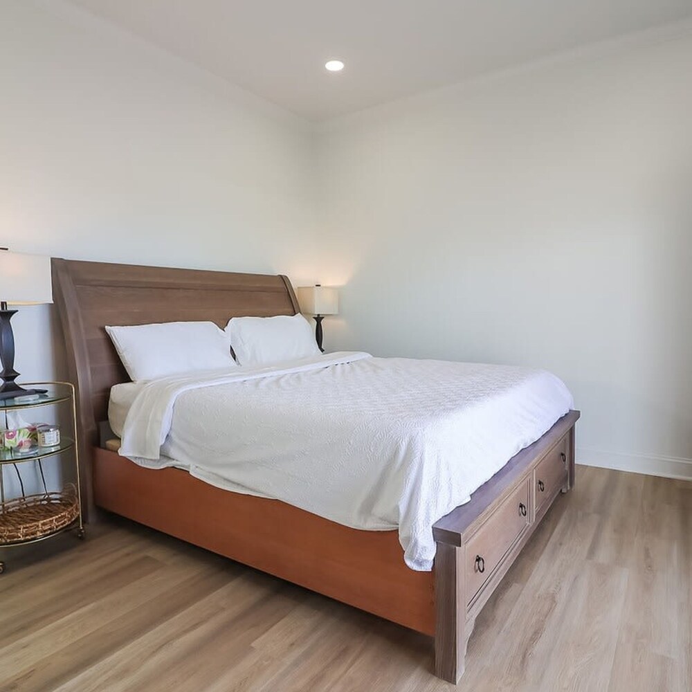 Unforgettable Vacation Getaway in Treasure Island