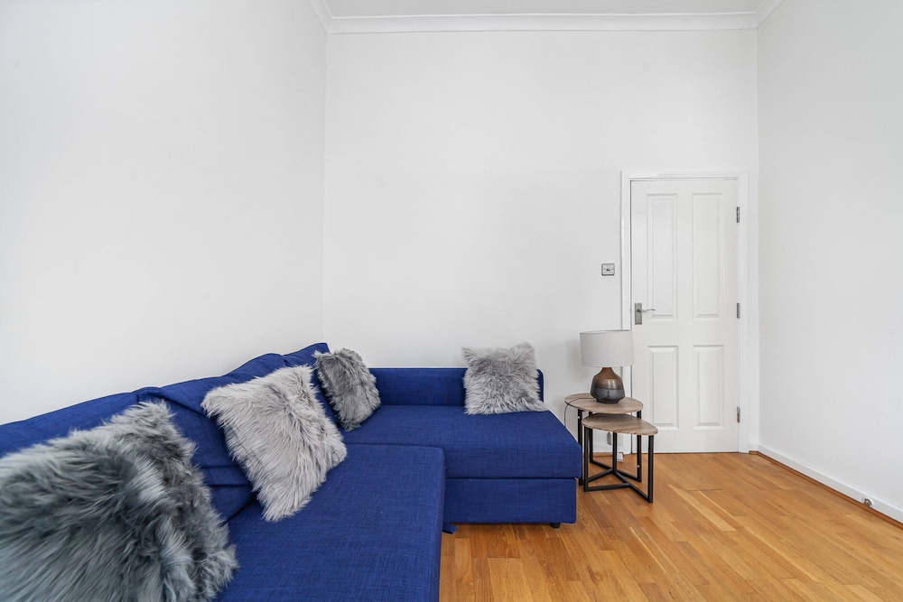 Period Flat in Islington With Modern Charm