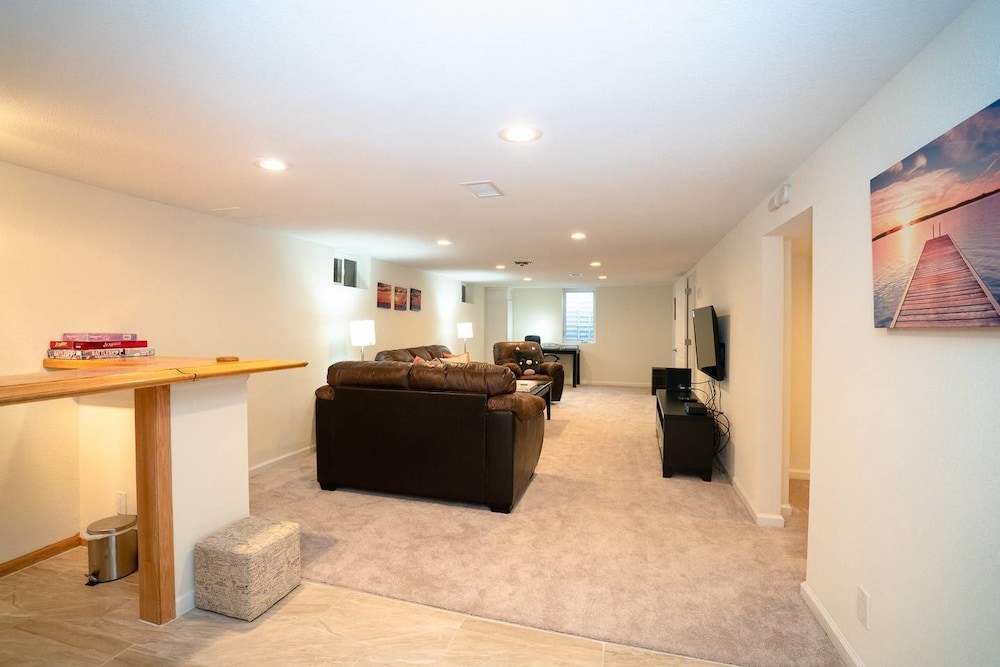 The Meadowlark Manor Spacious Backyard  Hot Tub - Property Image 13