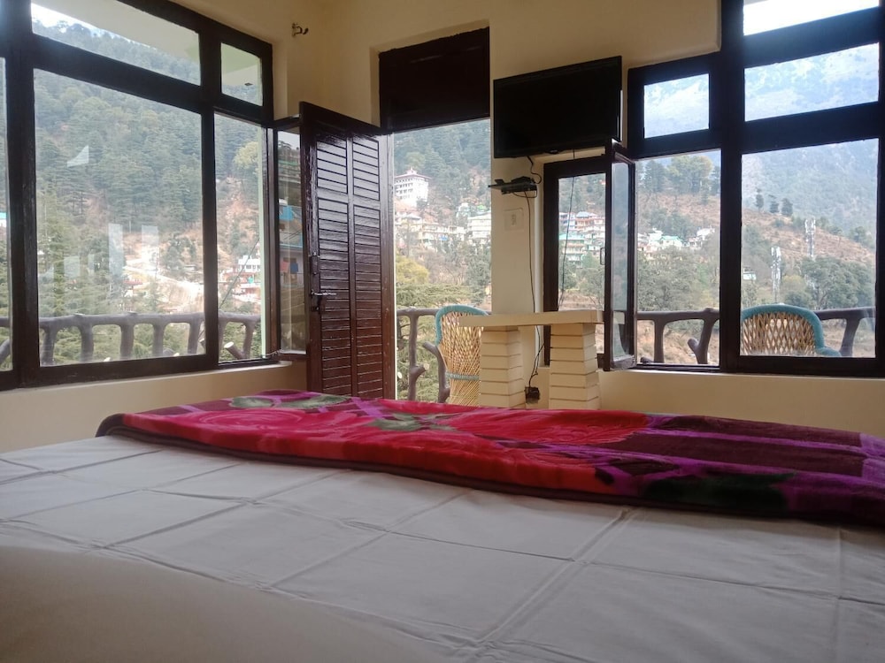 Hotel Pine Spring