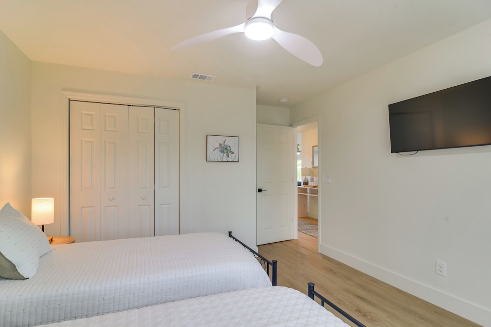 Riverfront Ruskin Home w/ Boat Dock, 1 Mi to Beach
