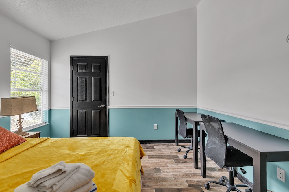 Relaxing Family Retreat In The Heart Of Sebastian 3 Bedroom Home