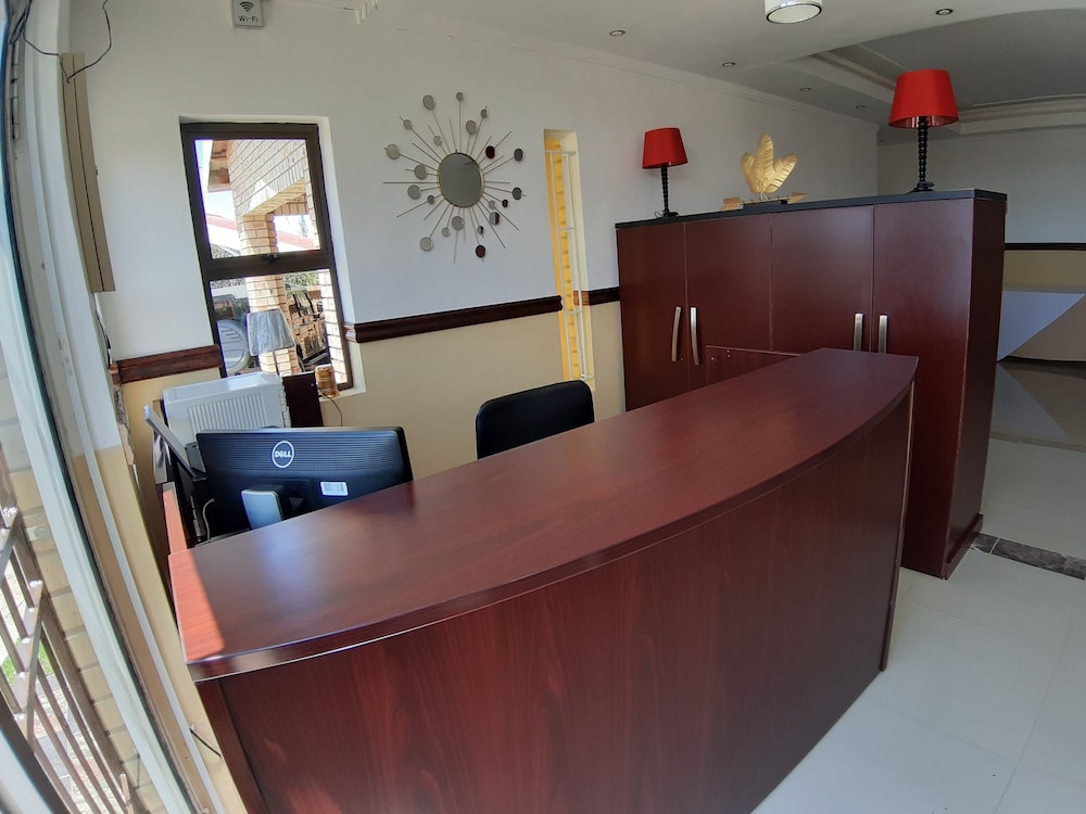 Citystay Ladybrand view 4
