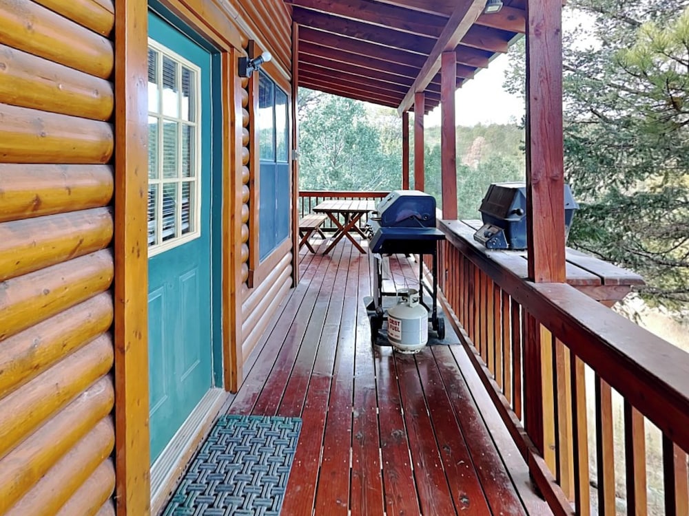 Wine N Pines by Ruidoso Vacation Rentals