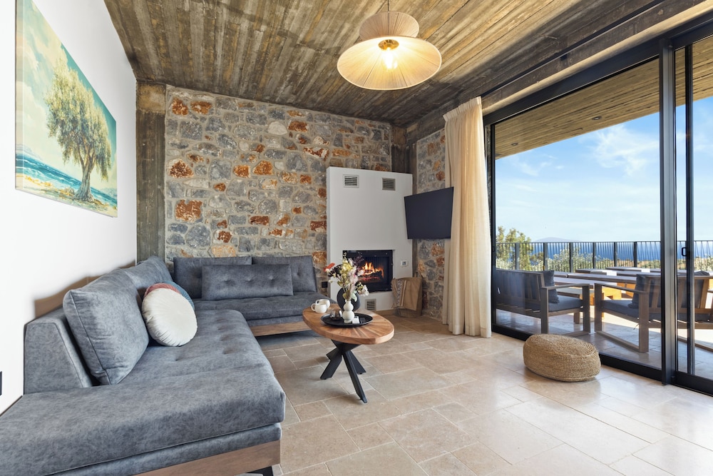 Petres Luxury Villas