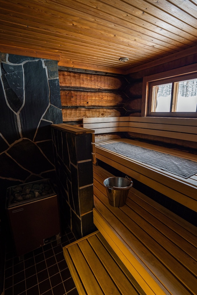 Saarikejo Log Chalet
