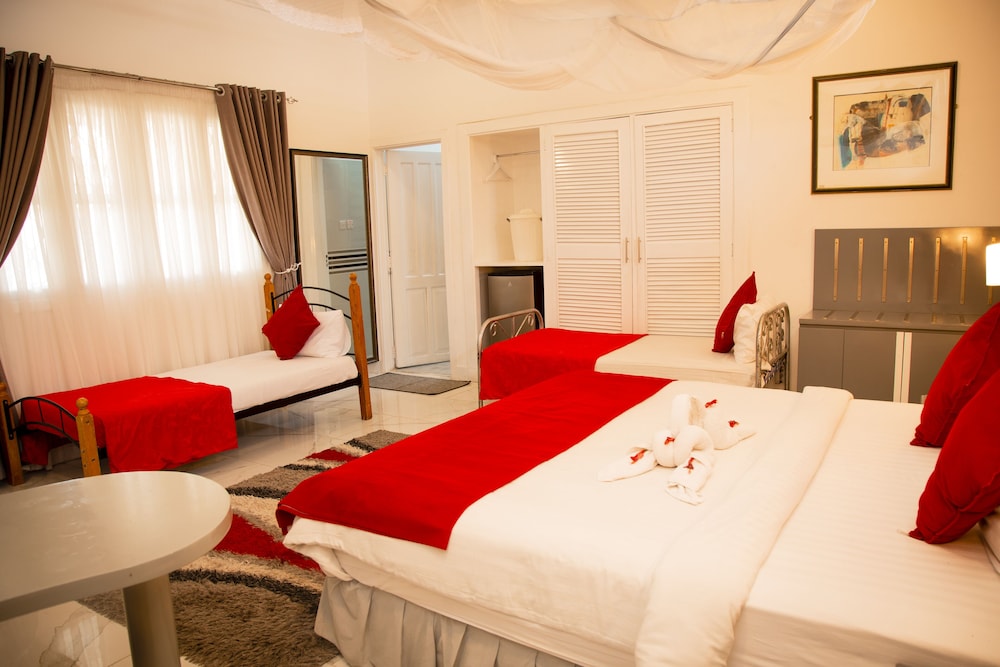 Best Western Jangwani Sea Breeze Hotel