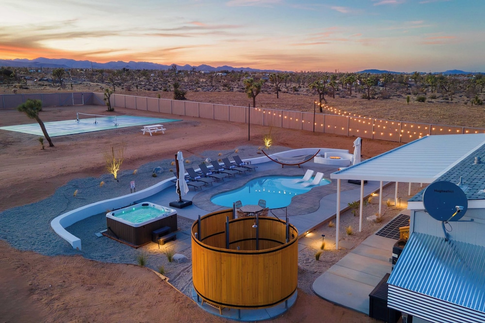 Pool, Spa, Pickleball & Piano Near Pioneertown Harmony House by Avantstay