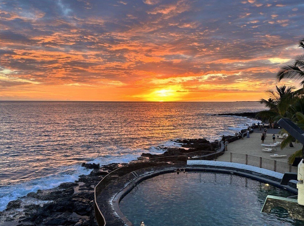 Ocean View - No Stairs! - In Unit Washer/dryer -top Floor- Vrkcv