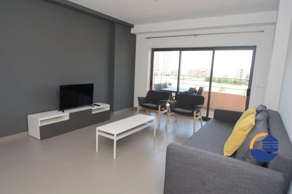 16 in Portim o With 2 Bedrooms and 2 Bathrooms