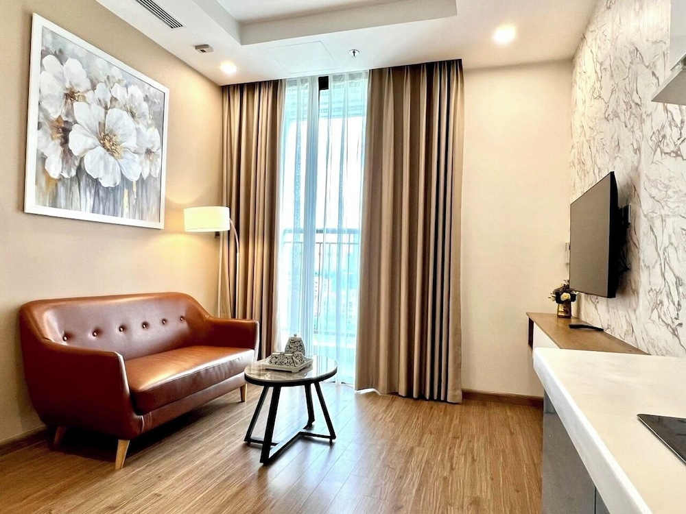 HMH - Vinhomes GreenBay Apartment