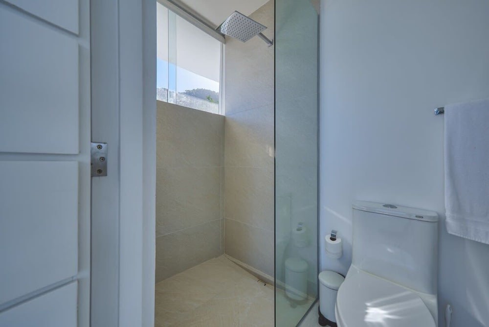 Luxurious 2BR Condo - Amazing Ocean View - Pool