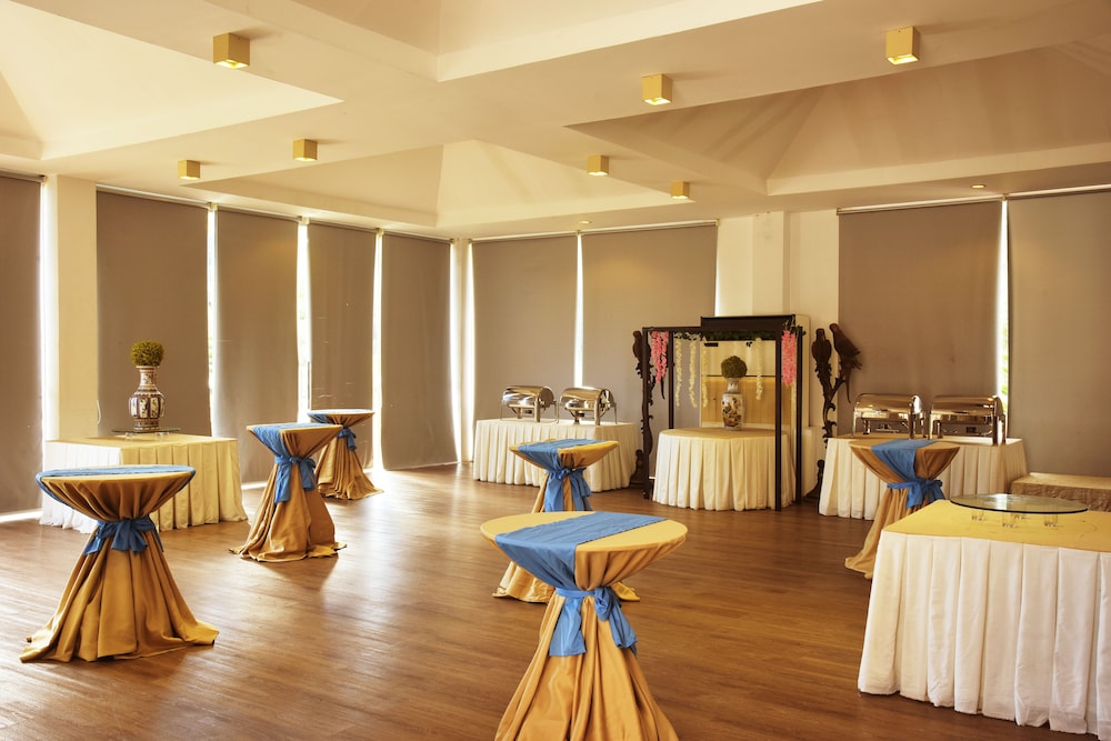Forest Crest Nature Hotel and Resort Powered by ASTON