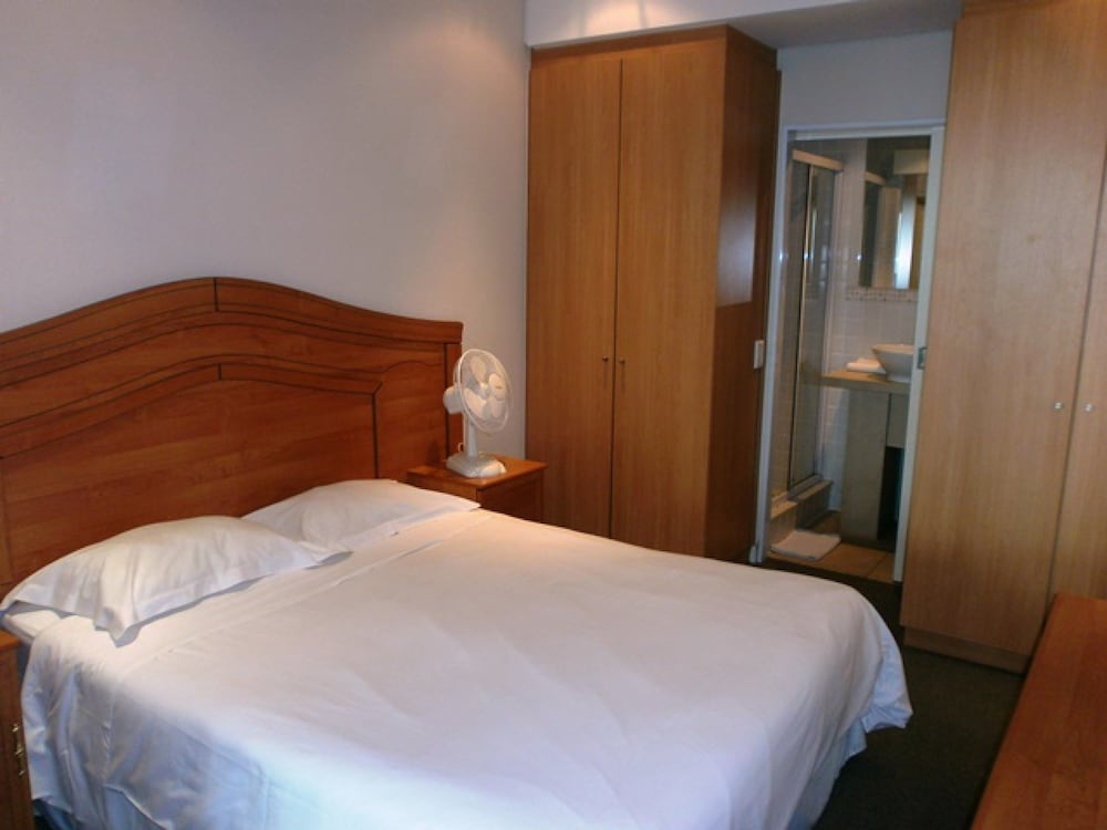 Glaston House 206 Apartment view 2