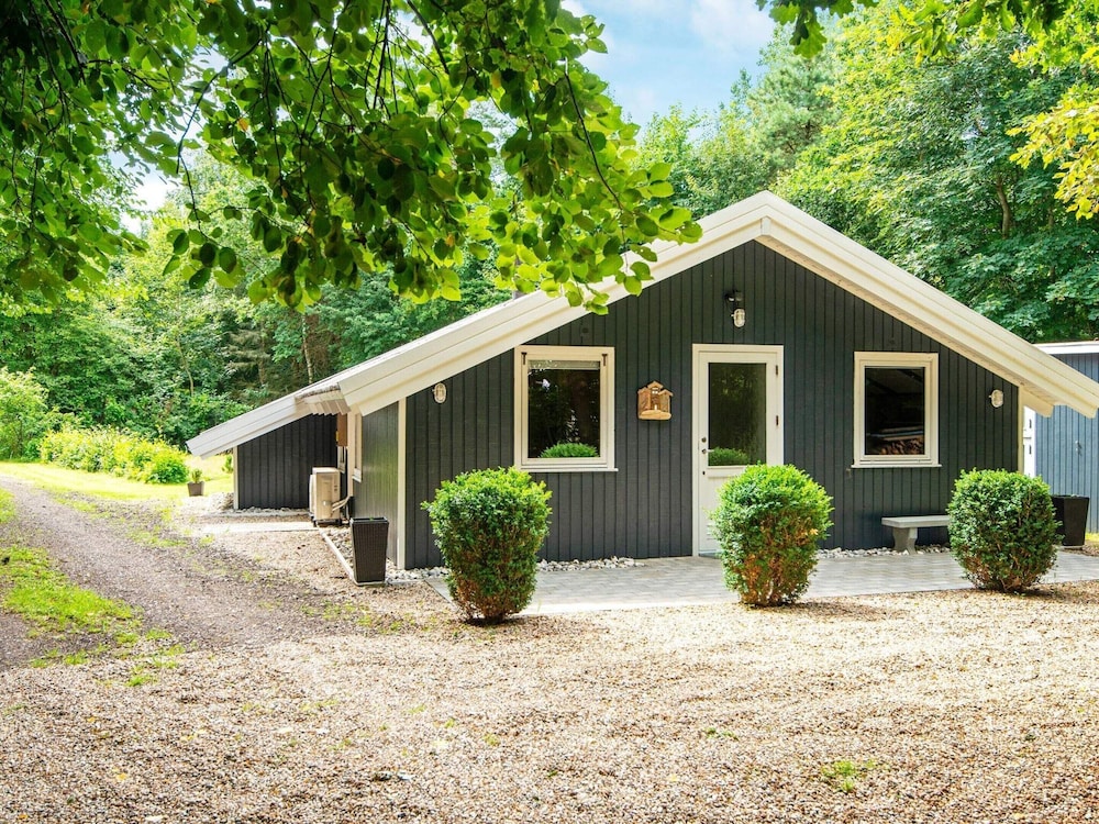 6 Person Holiday Home in Oksbol-by Traum