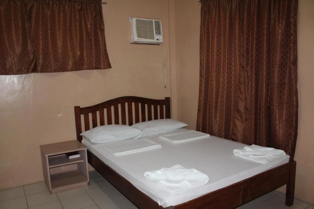 Coron Village Lodge