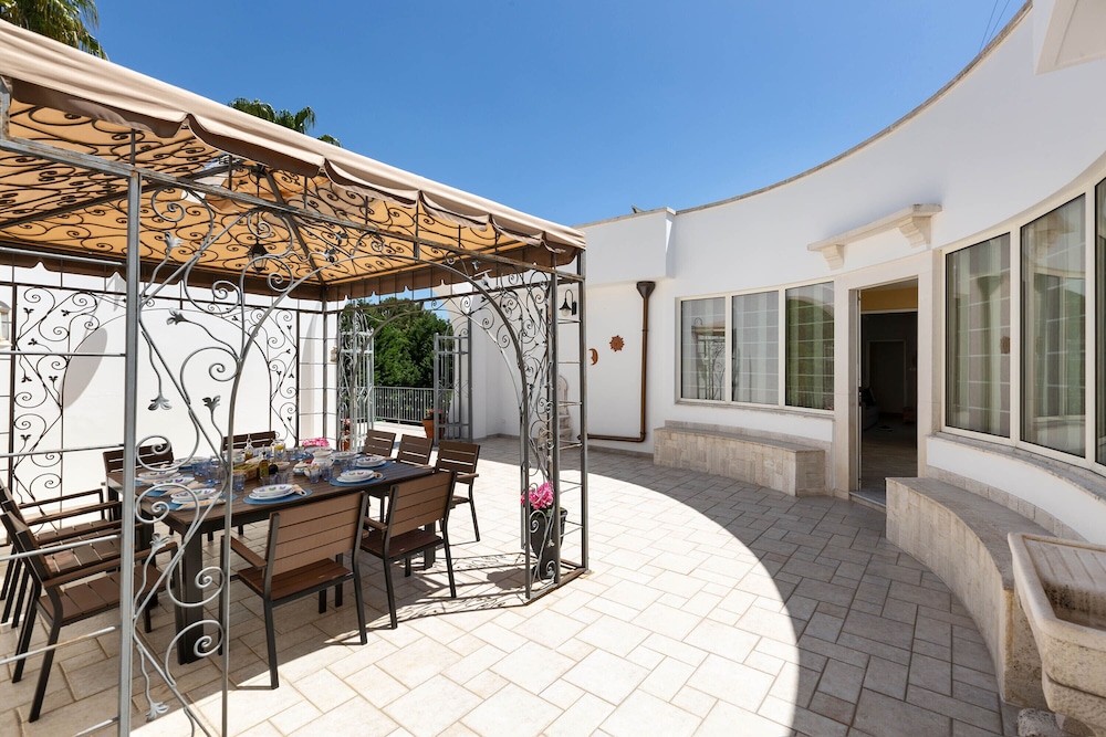 1916 Villa Virgilia by Perle di Puglia view 2