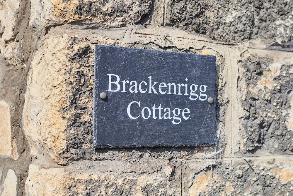Host Stay Brackenrigg Cottage