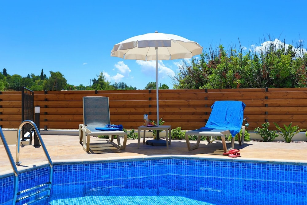 Villa Lefkas in Malatya view 2