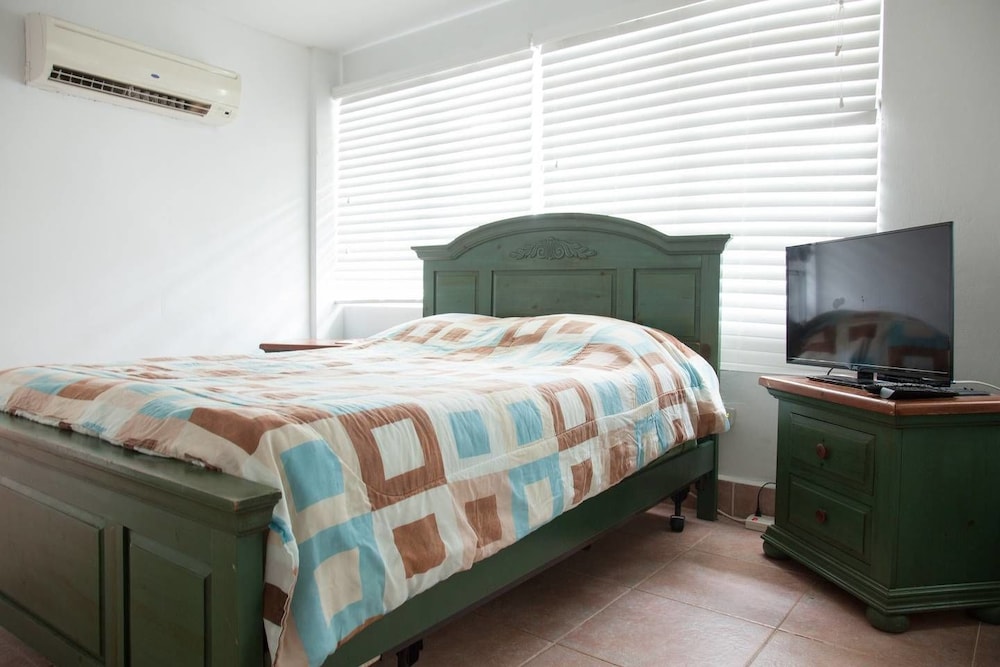 Beach Side Villa w 2BR & Roof Top - Apartments for Rent in San Juan view 3