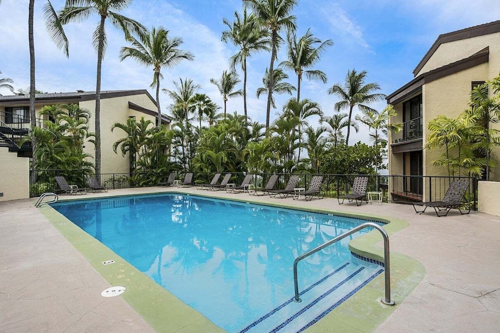 Ocean and Golf Course Views - Top Floor -vrkcv