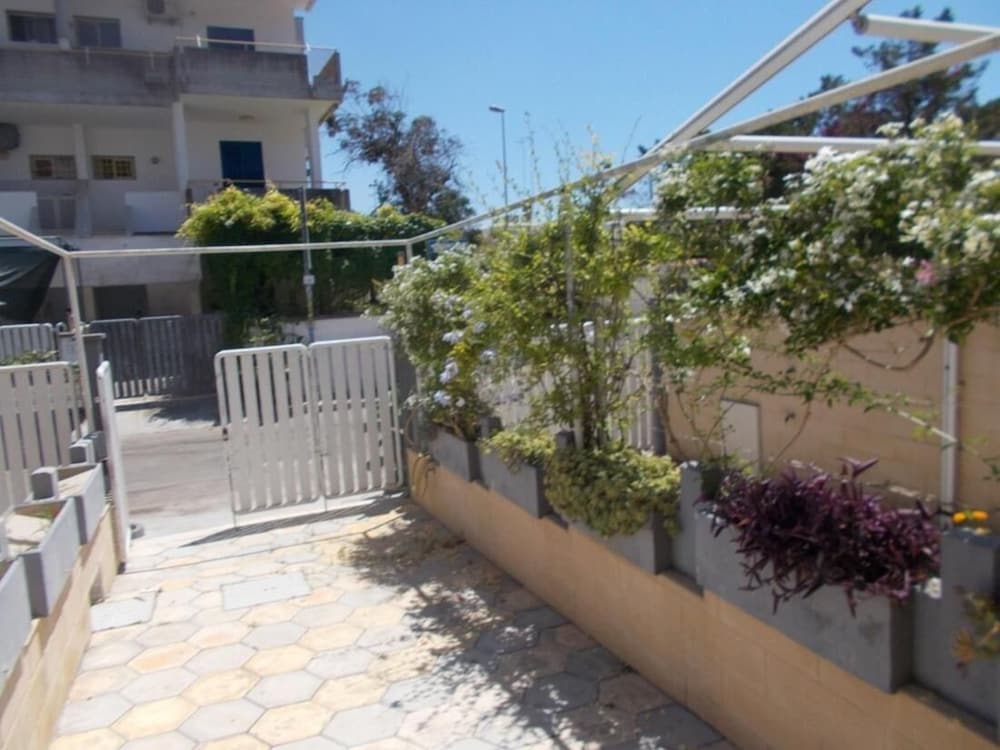 Comfortable Apartment Near the Beach