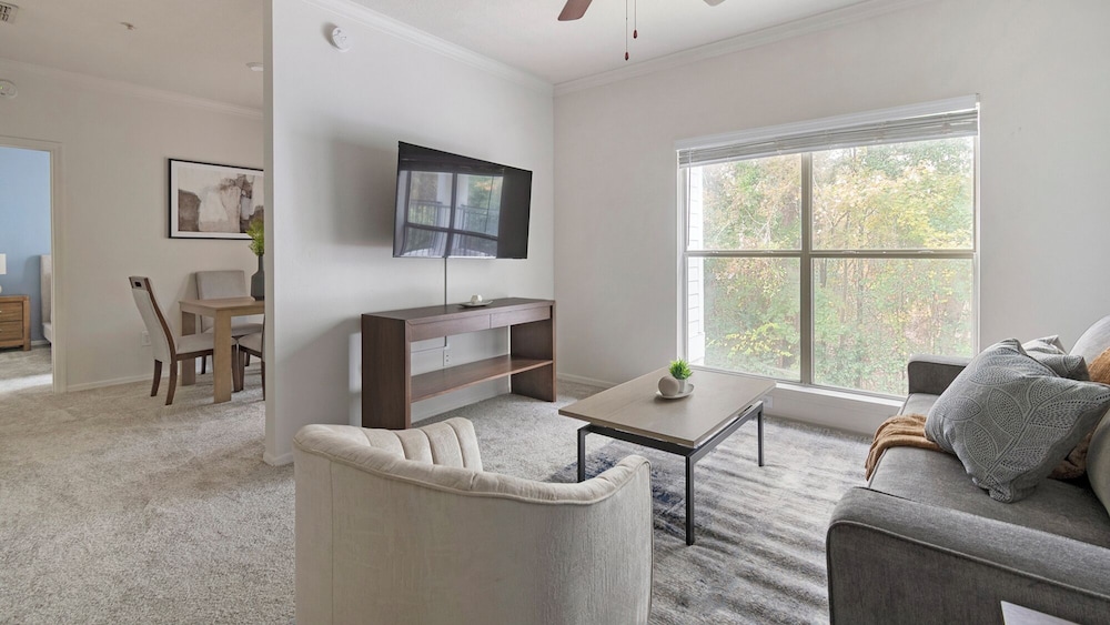 Landing Apartments Jacksonville - Southside