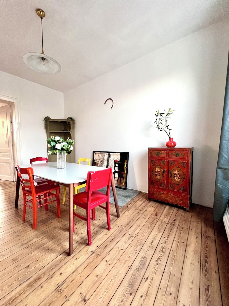 Spacious Family Apartment Midi