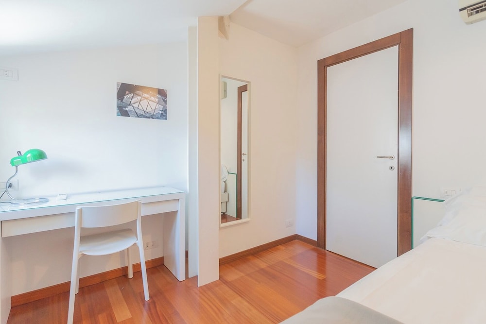 La Mansarda by Rent all Como