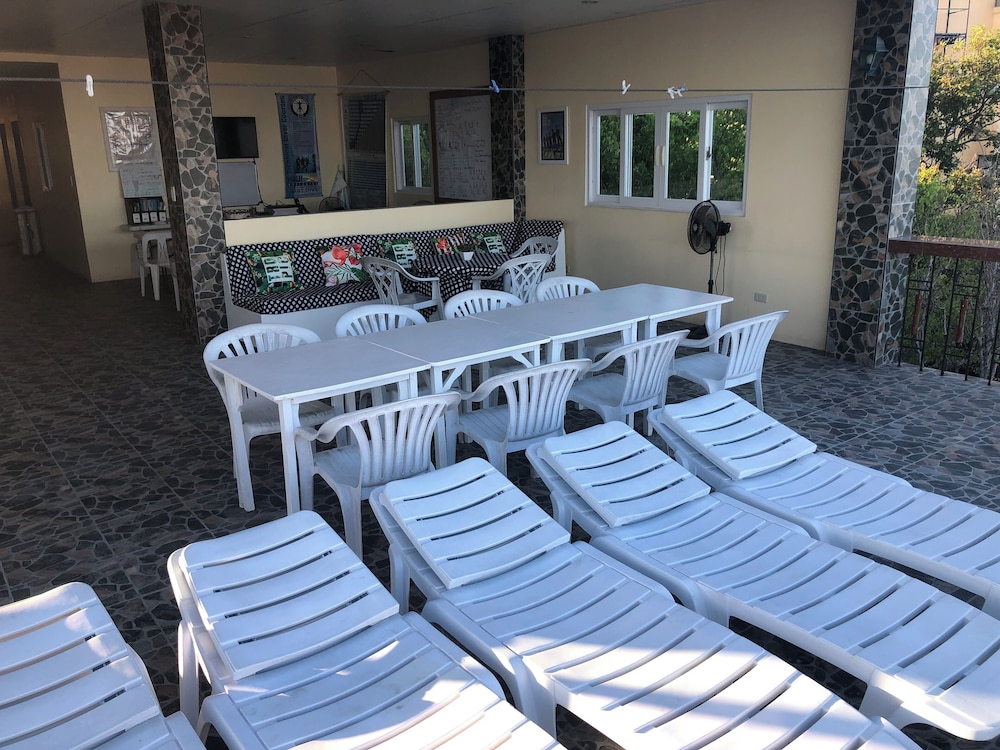 CNC DIVE RESORT