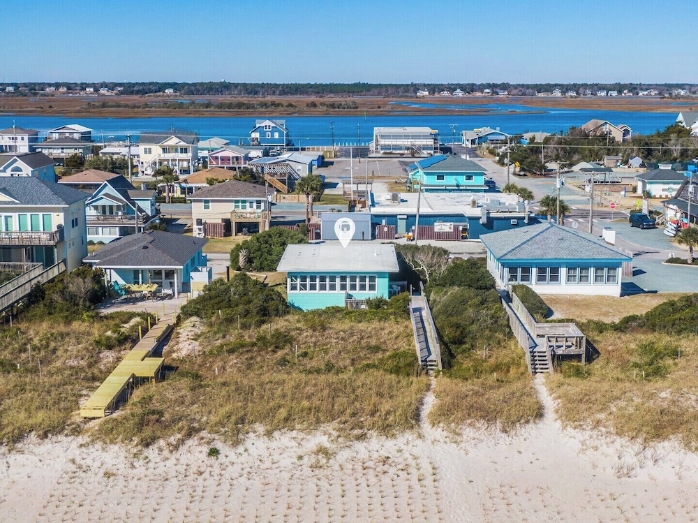 703 By The Sea by Topsail Realty