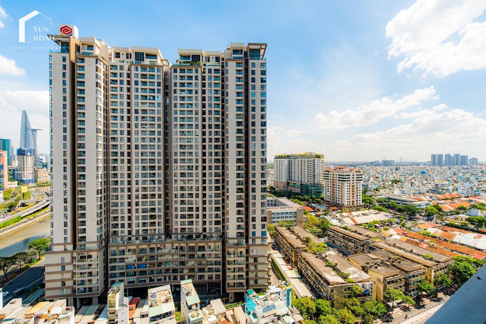 River Gate Quan 4 Luxury Apartment