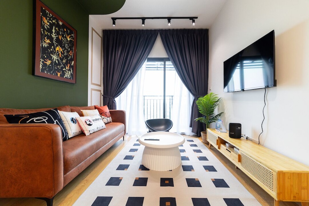 MayaBay Residence by Sleepy Bear