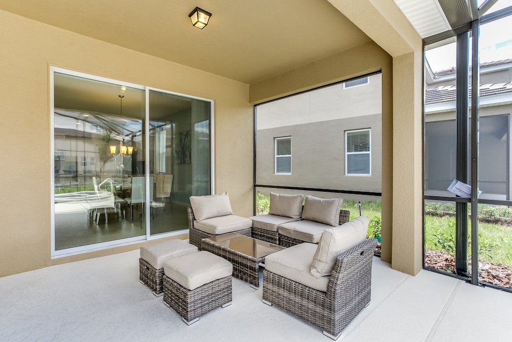 Exceptional 5 Bed 4,5 Ba Villa Gamerm - Image 1