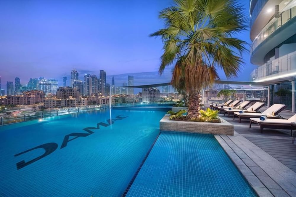 Maison Privee - Dazzling Downtown Retreat w/ Panoramic City Views