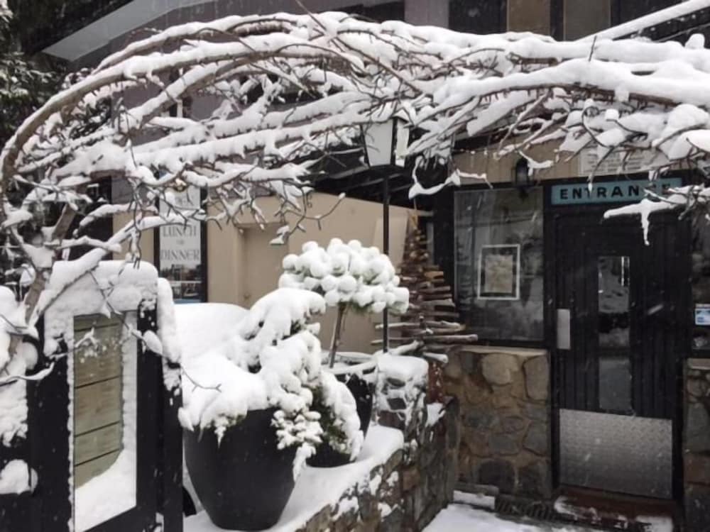 Black Bear Inn