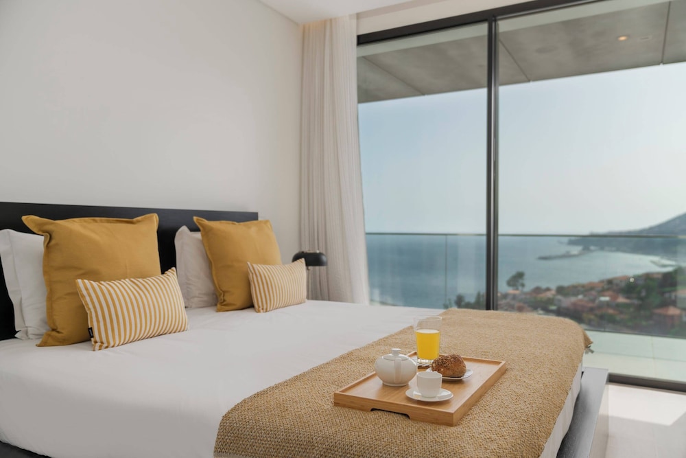 Luxury Holidays in Madeira - Vila Lazareto view 3