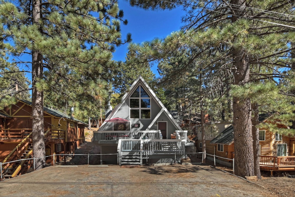The Squirrels Nest Pet Friendly!
