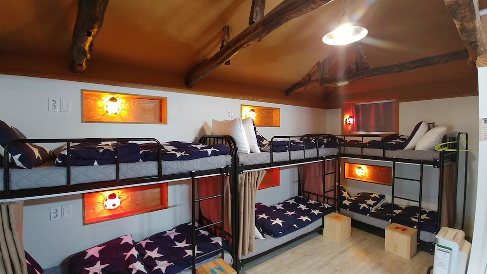 Bori Guesthouse - Hostel view 4