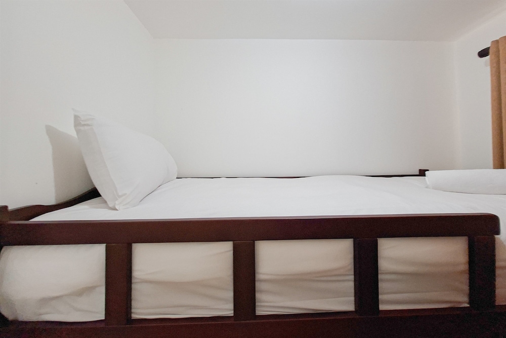 Warm And Cozy 2Br At Urbantown Serpong Apartment