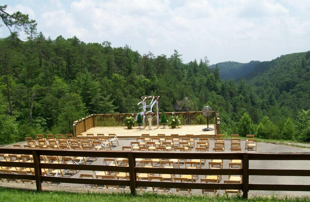 Cliffview Resort