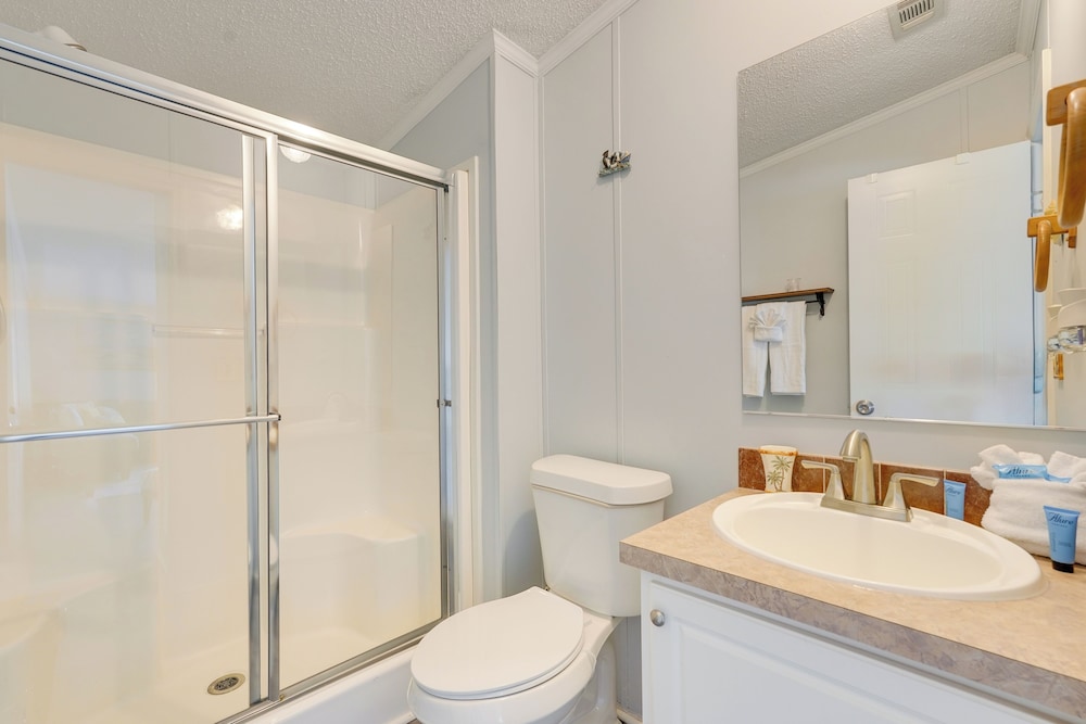 2 Blocks to Beach! Family-friendly Home in PCB