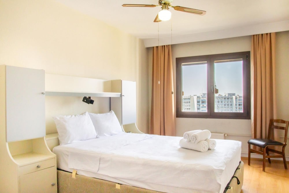 Flat w Balcony 10 min to Karsiyaka Coast in Izmir view 3