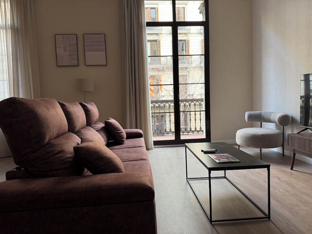Anais Apartments by gaiarooms