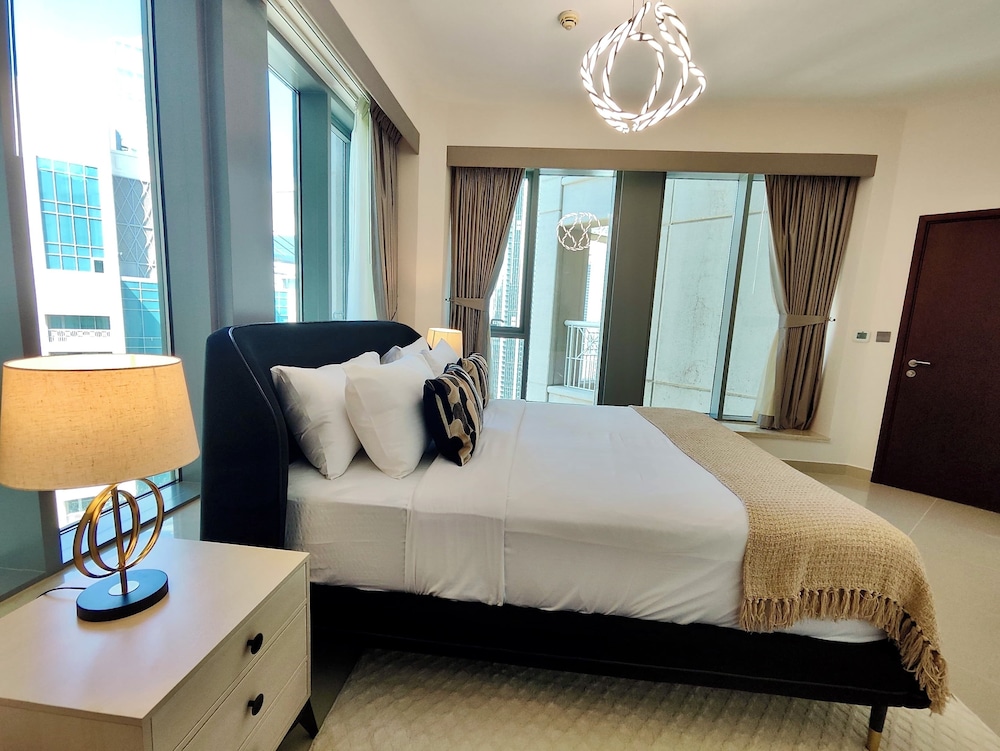 Lux BnB I 29 BLVD Burj & Fountain Views