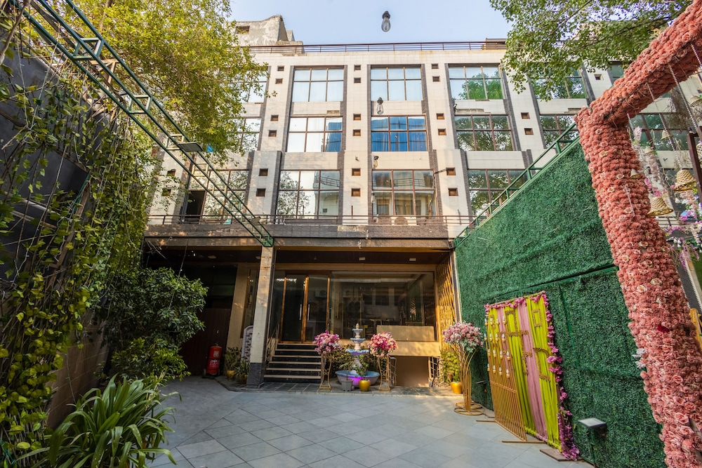 Hotel Palazzo Inn Mansarovar Garden